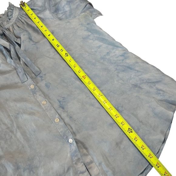 Elizabeth and James Light Blue Blouse - Picture 10 of 11